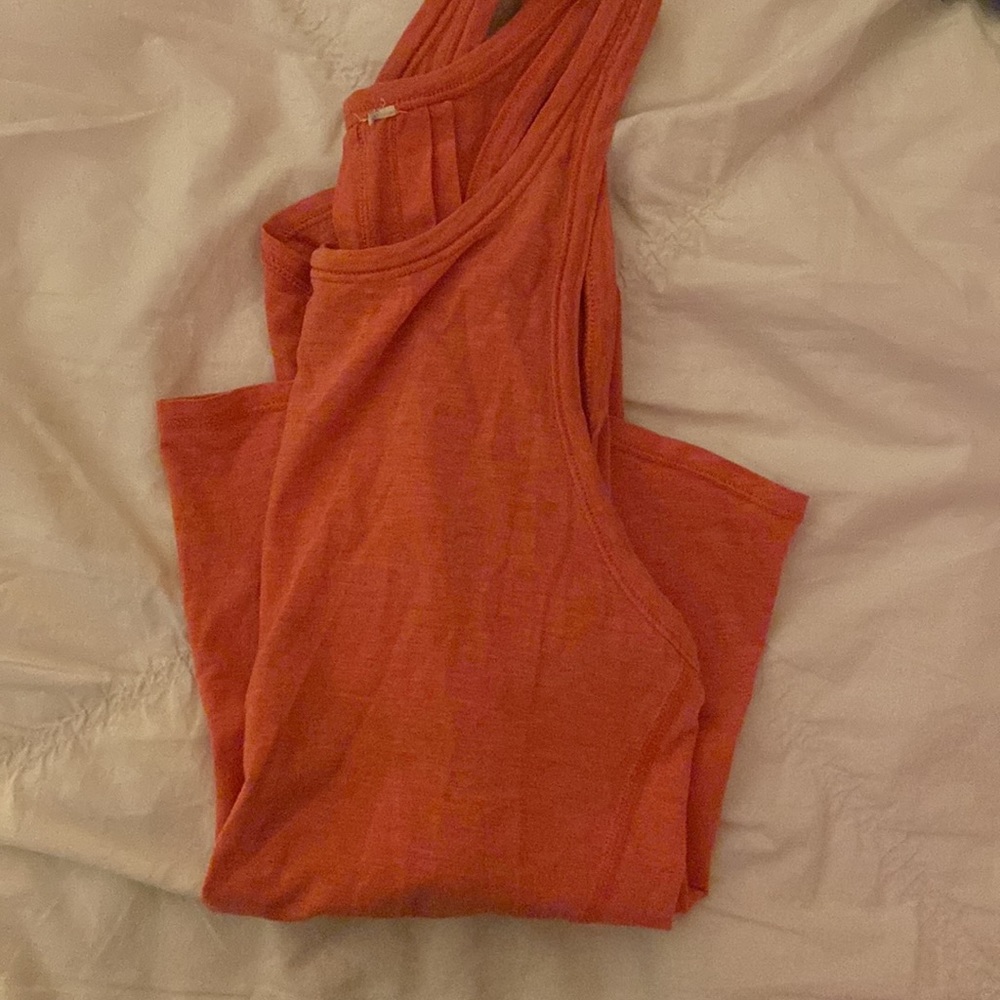 Lululemon Flowy Tank - Picture 4 of 4